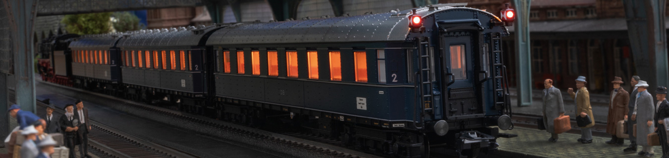 Trix Personenwagen-Set Dom Pfeil - Art.nr.: 23628 