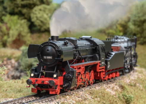 Preview: Märklin Dampflok auf der Modellbahnanlage
